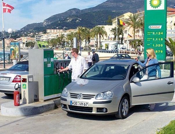 Spritpreise in den Urlaubsländern sind gestiegen. Foto: Auto-Reporter